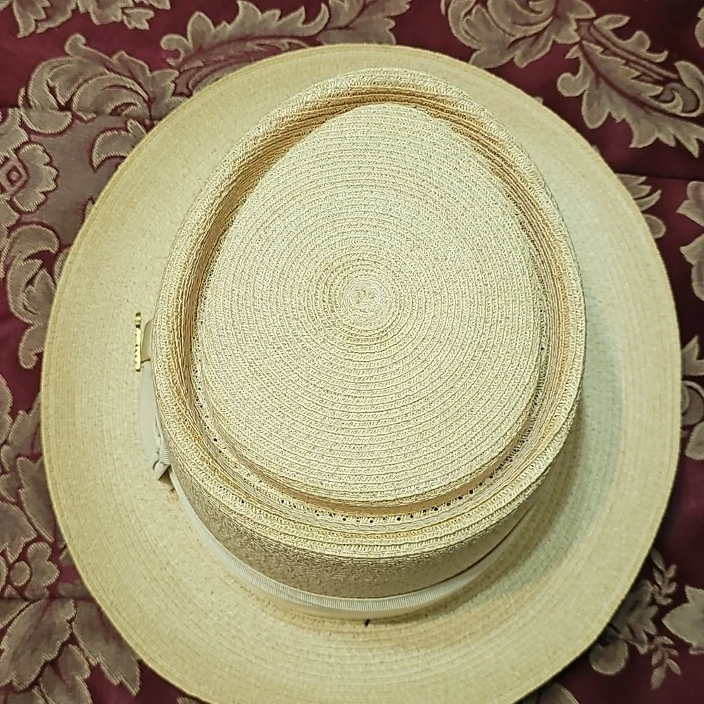 Elegant Cream Straw Hat for Women